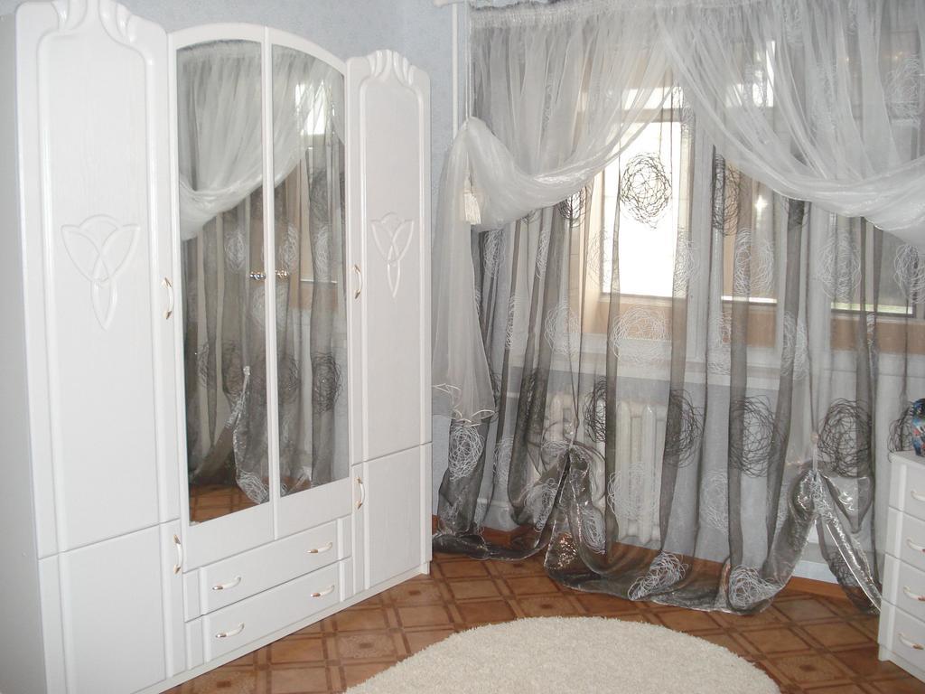 Luna Tiraspol Bagian luar foto