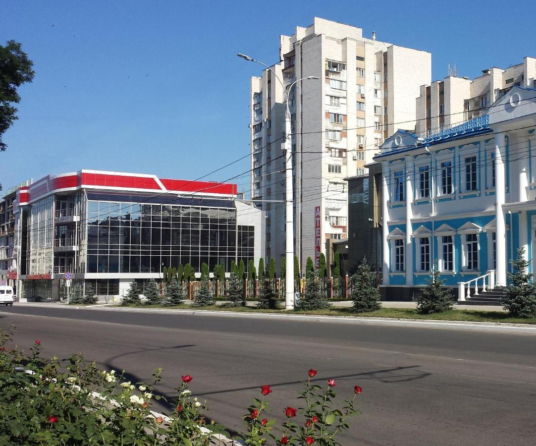 Luna Tiraspol Bagian luar foto